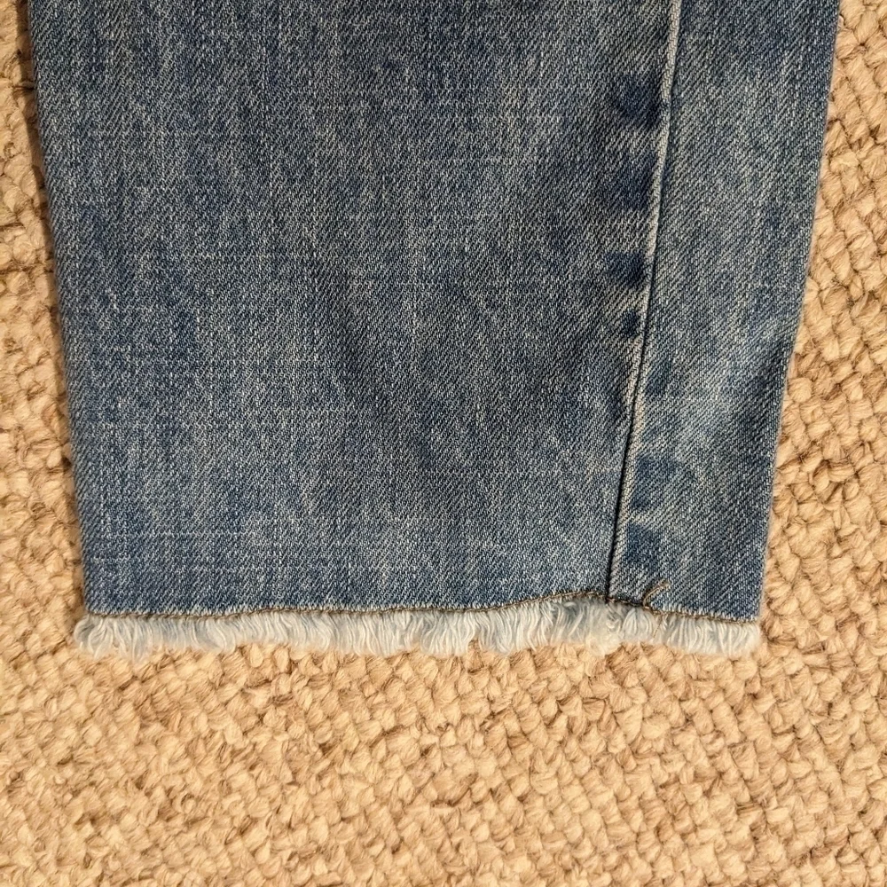 Daphnea Paris, Bottoms up high waisted jeans size L - Picture 9 of 9